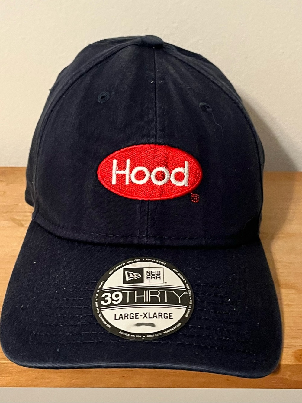 New Era Navy Blue 'Hood' Embroidered Cap with Red Patch - Picture 2 of 4